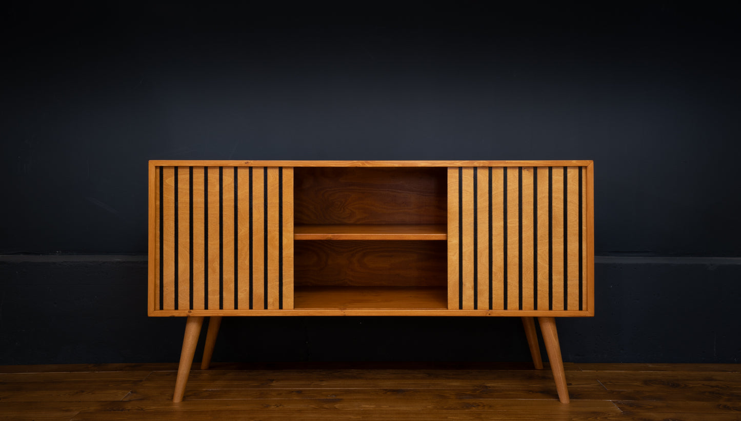 Handgefertigtes Mini Sideboard aus massivem Kiefernholz