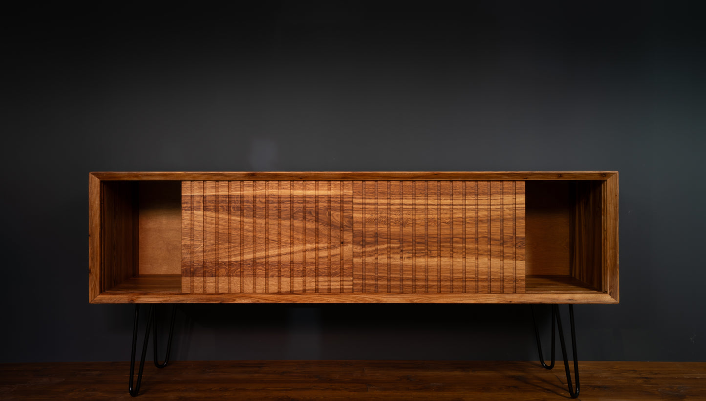 Kommode 160cm aus massivem Ulmenholz im Mid-Century-Stil